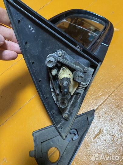 Зеркало правое toyota carina e