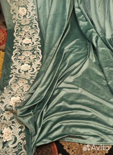 Шторы из шелкового бархата на три окна