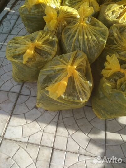 Куриный помет в мешках