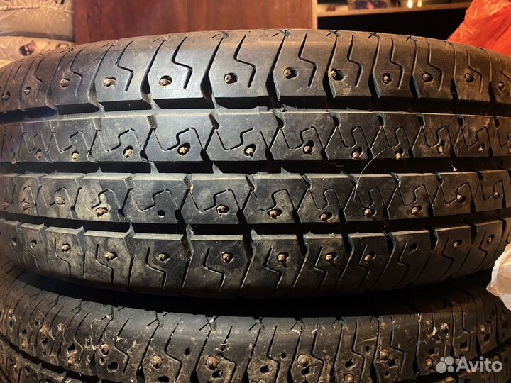 Matador MPS 330 Maxilla 2 225/75 R16C 121R