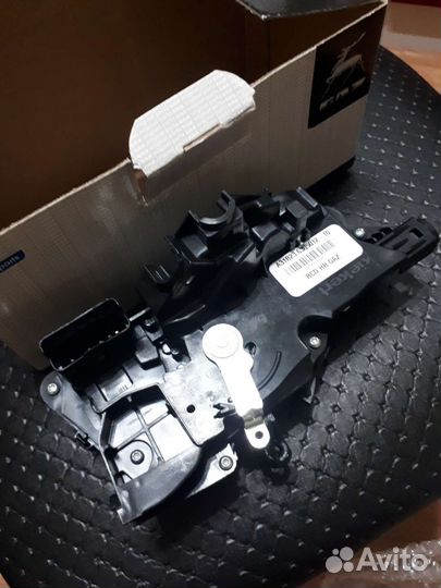 Замок двери Газель Next сдвижной и задка