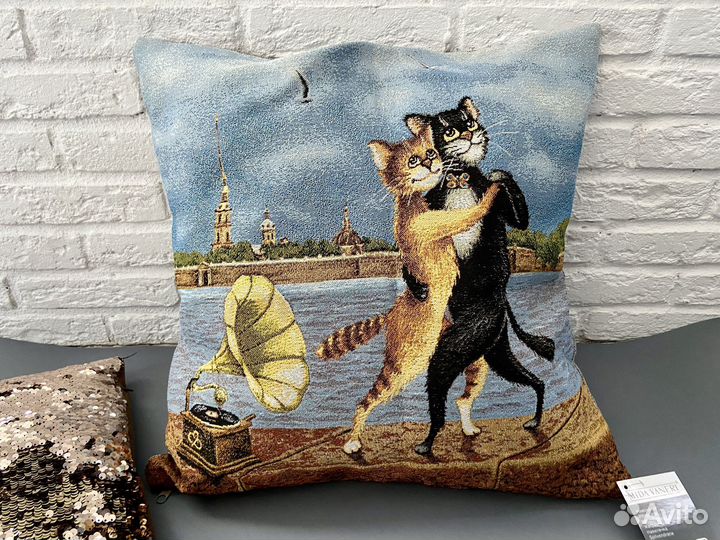 Наволочка гобелен 45 на 45 новая