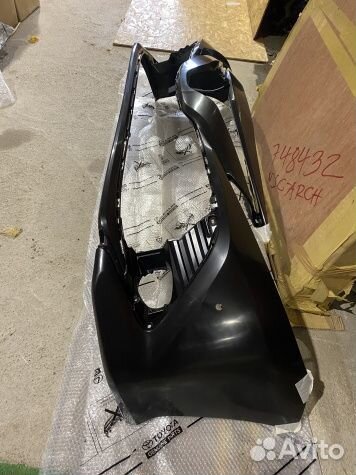 Передний бампер toyota camry V70