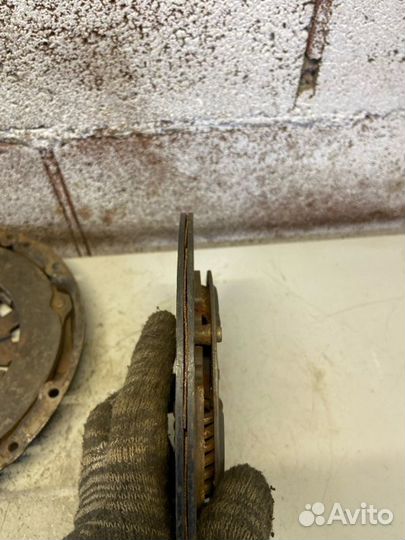 Комплект сцепления Volkswagen Golf 5 1.4