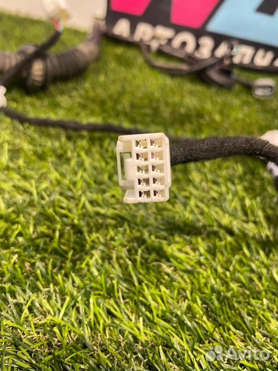 Проводка двери задней левой Honda HR-V 2 рест