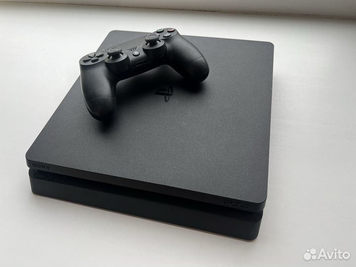 Ps 4 slim
