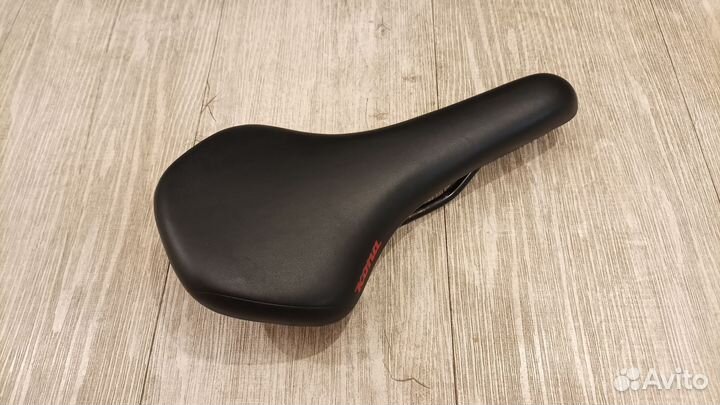 Седло для велосипеда Kona, от модели Hoss Matic