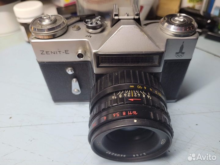 Фотоаппарат Зенит-Е и Гелиос 44-3