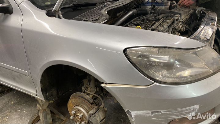 Крыло переднее правое Шкода Октавия А5