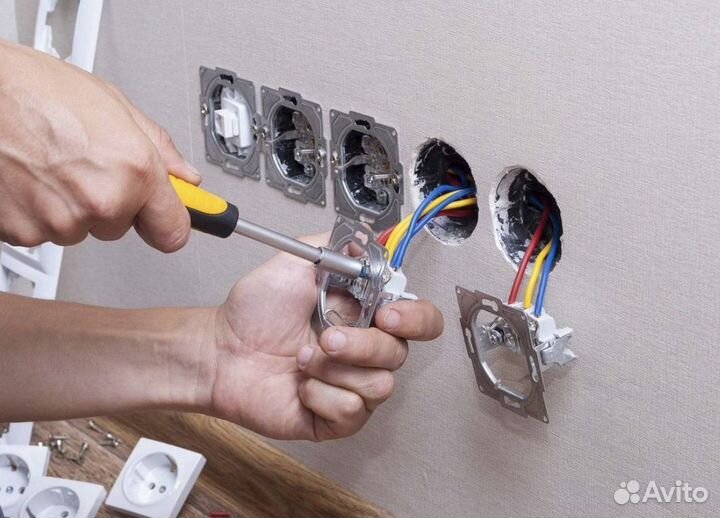 Электрик. Перенос розеток. Услуги электрика