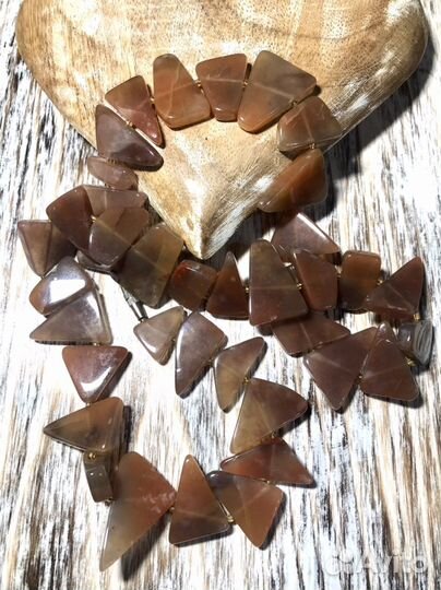 Бусы из натуральных камней