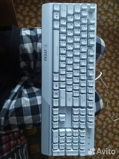 Игровая механическая клавиатура MSI Vigor GK30