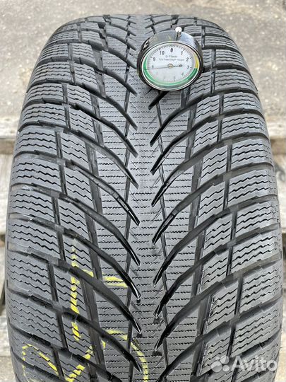 Nokian Tyres WR Snowproof P 235/55 R17