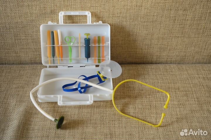 Аптечка игрушечная новая - Набор доктора СССР