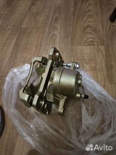 Суппорт на toyota corolla