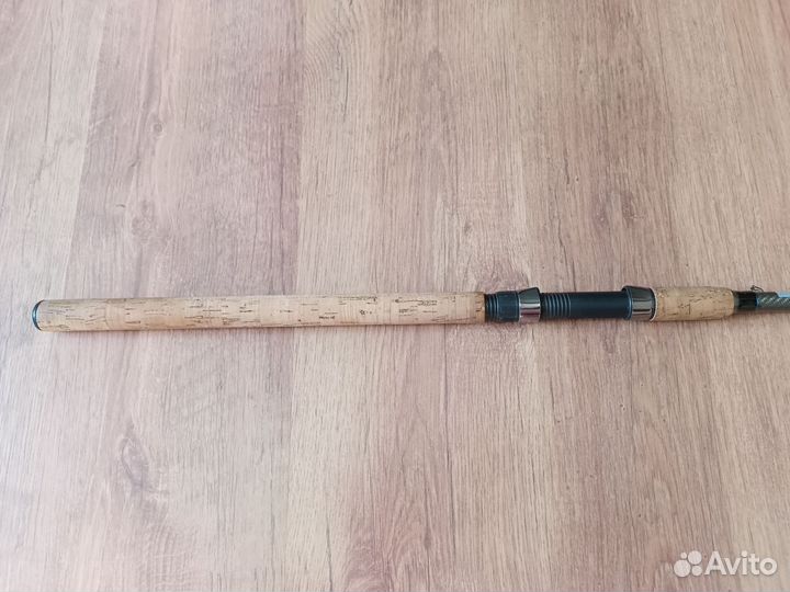 Фидерное удилище с катушкой