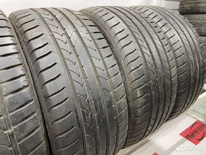Goodyear EfficientGrip 215/40 R17