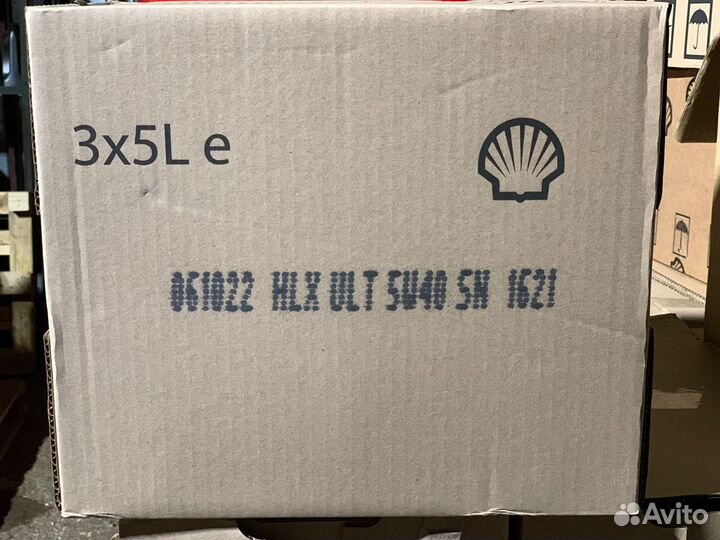 Моторное масло Shell Helix Ultra 5W40