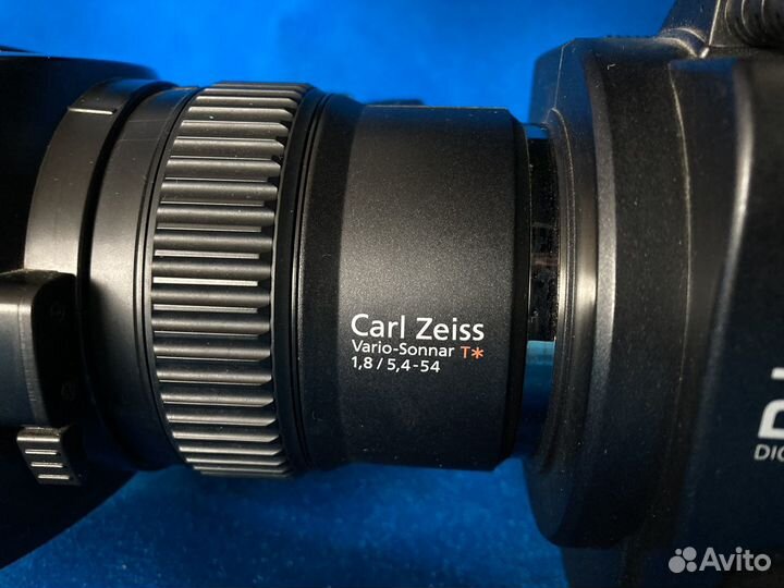 Видеокамера sony HVR-HD1000E