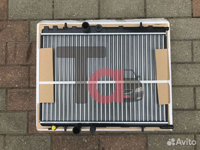 Радиатор охлаждения Пежо 206 и 307