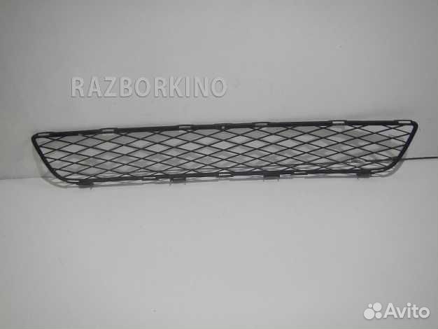 Решетка бампера Тойота