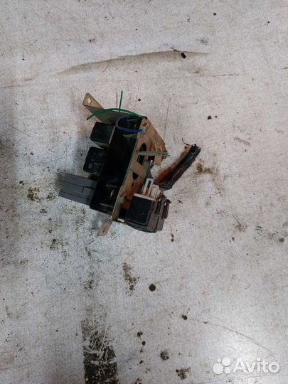 Блок реле Kia Sportage 1