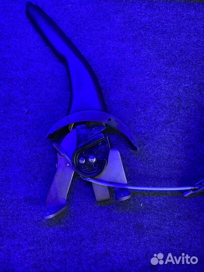 Ручник на lancer 9