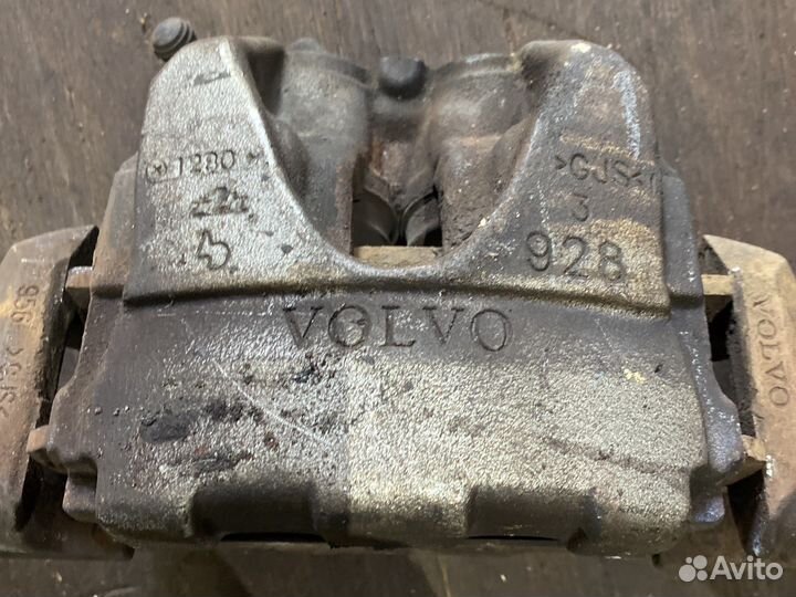 Двухпоршневые суппорта на вольво хс90