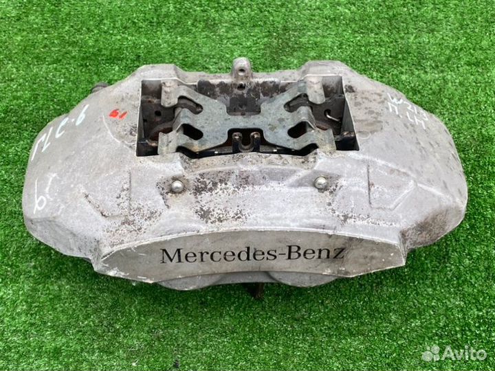 Суппорт тормозной передний левый Mercedes-Benz