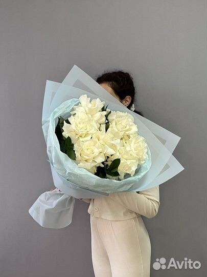 Белые розы доставка цветов