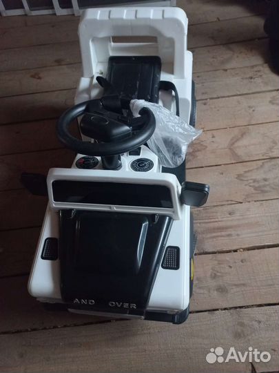 Детский электромобиль