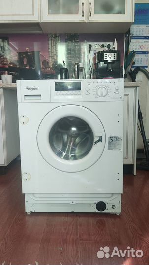 Встраиваемая стиральная машина whirlpool