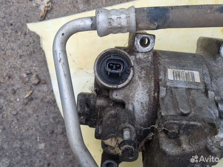 Компрессор кондиционера Toyota Corolla