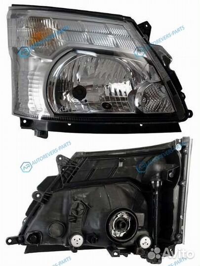 ST-212-11W5R Фара toyota dynatoyace 11 - hino 300