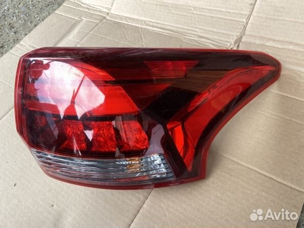 Фонарь Mitsubishi Outlander 3 задний левый правый