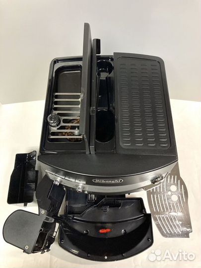 Кофемашина Delonghi Magnifica esam3000.b