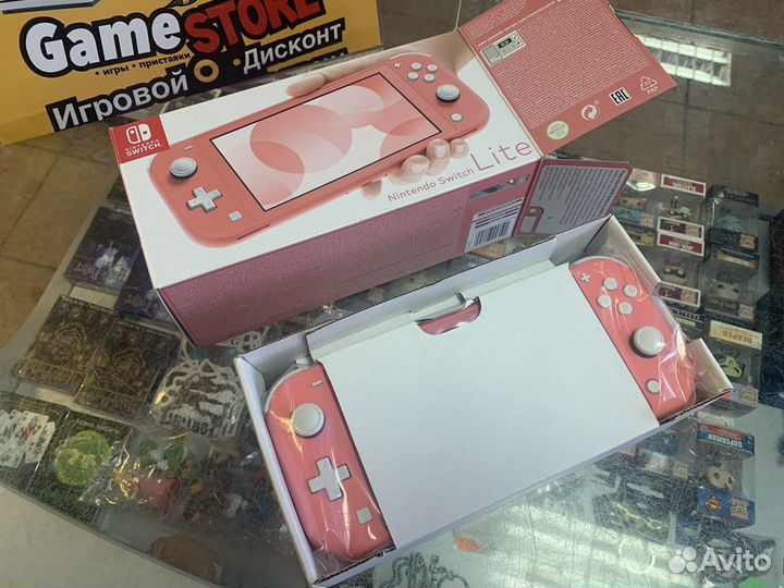 Nintendo Switch Lite Coral б/у