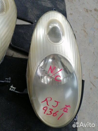 Фара Nissan March K12