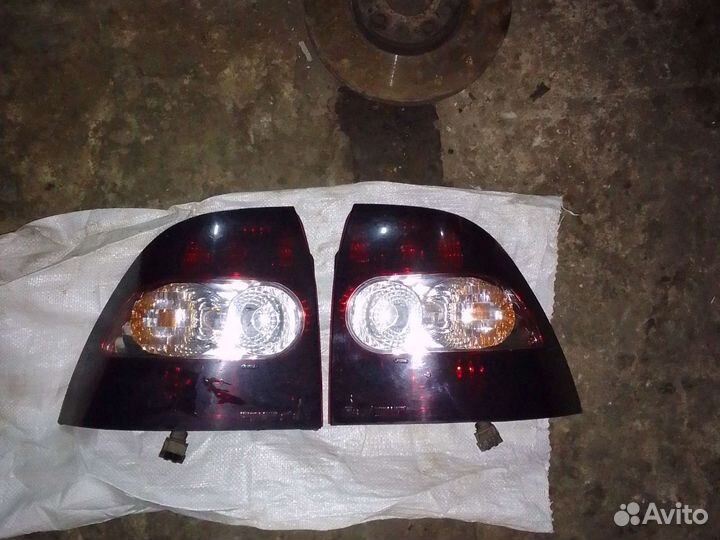Задние фонари Лада Приора 2008г
