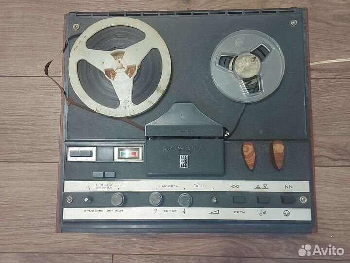 Катушечный магнитофон