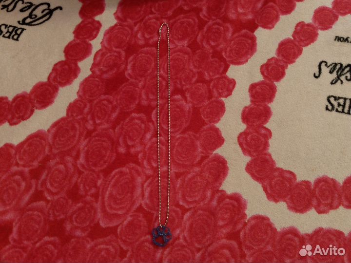 Серебряная цепочка , с кулоном лапка