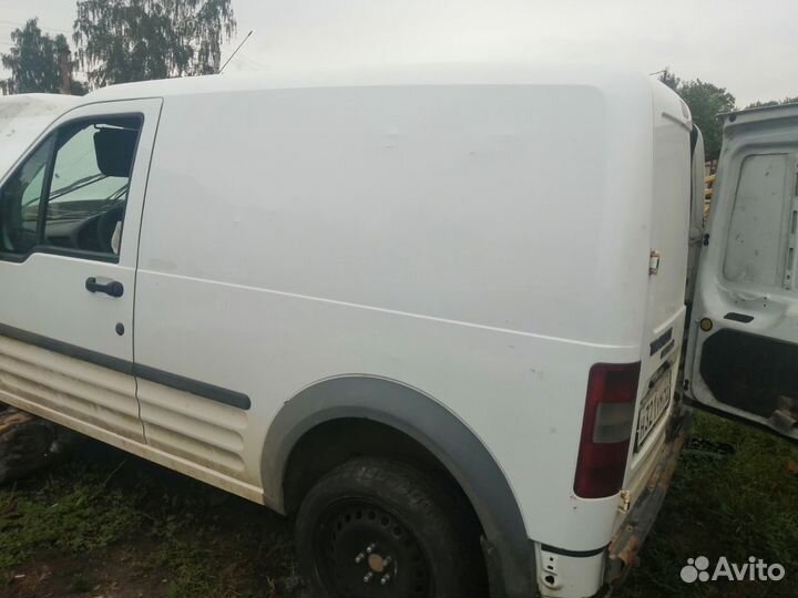 Крыло заднее правое Ford Transit Connect