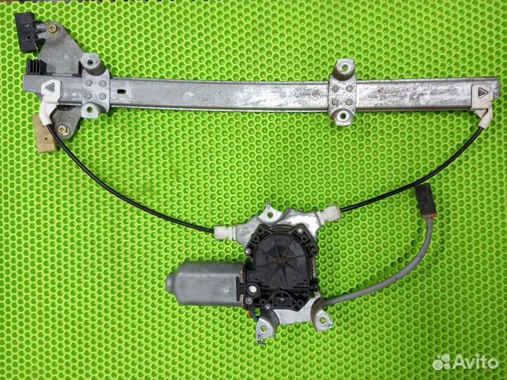 Стеклоподъемник передний правый Nissan Primera P11