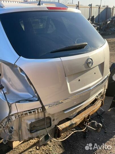 Крышка багажника задняя Opel Antara