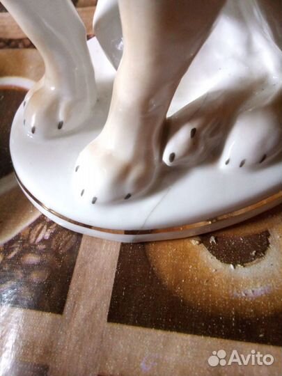 Фарфоровые фигурки