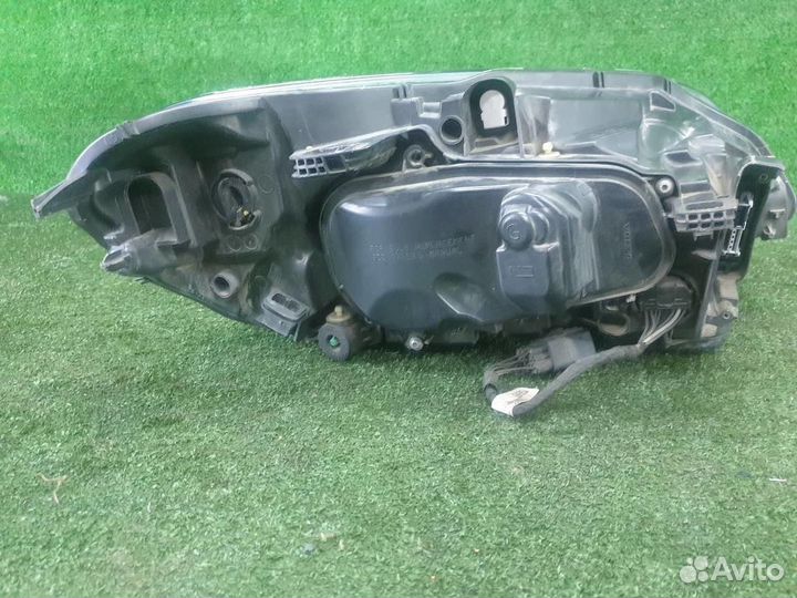 Фара левая Volvo XC60