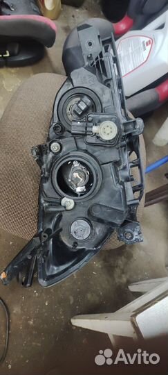 Фара передняя левая mazda 3 хэтчбек