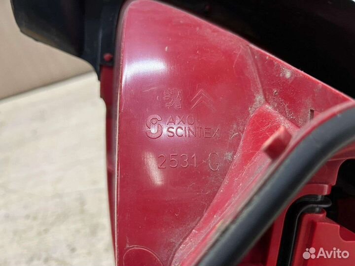 Фонарь задний левый Peugeot 206 хетчбек