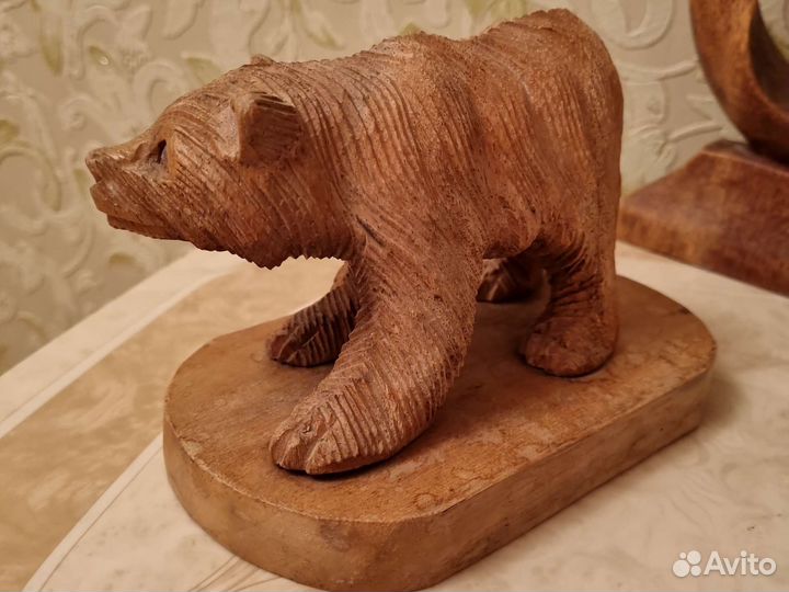 Ваза и статуэтки, натуральное дерево