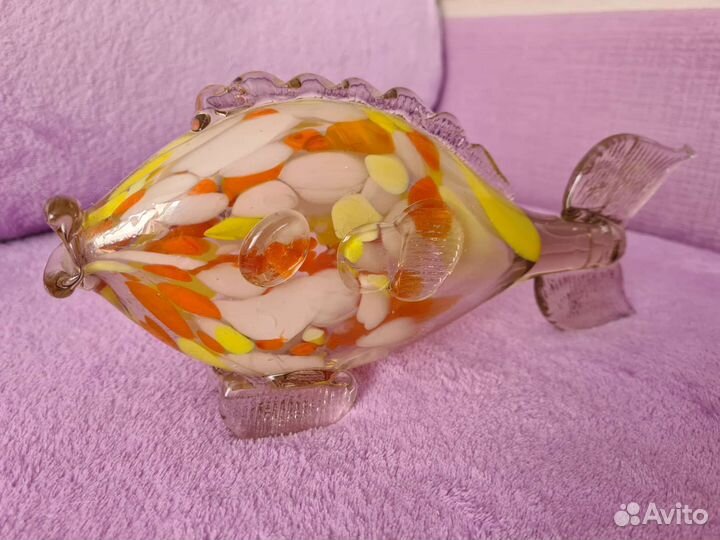 Стеклянные статуэтки